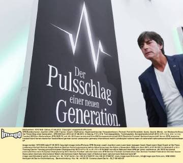 DFB Bundestrainer Joachim LÖW, LÖW Trainer, Coach, Cheftrainer, Headcoach bei der Pressekonferenz, Portrait, Porträt Einzelbild, Geste, Gestik, Mimik , vor Werbeschriftzug Der Pulsschlag einer Generation , DFB EM Euro 2012 am 07.06.2012 in Danzig, P O L E N, Trainingsgelände, Trainingsplatz, Europameisterschaft 2012 in P o l e n, U k r a i n e