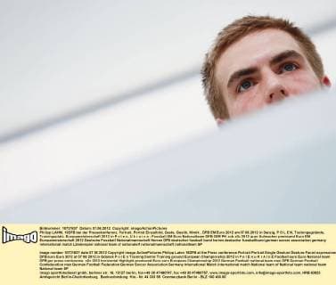 Philipp LAHM, 16DFB bei der Pressekonferenz, Portrait, Porträt Einzelbild, Geste, Gestik, Mimik , DFB EM Euro 2012 am 07.06.2012 in Danzig, P O L E N, Trainingsgelände, Trainingsplatz, Europameisterschaft 2012 in P o l e n, U k r a i n e