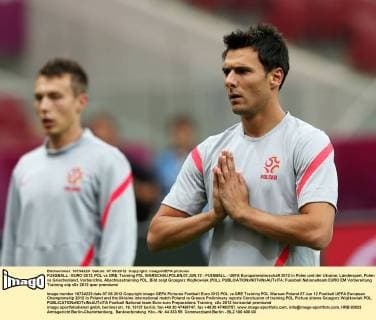 FUSSBALL - EURO 2012, POL vs GRE, Training POL WARSCHAU,POLEN,07.JUN.12 - FUSSBALL - UEFA Europameisterschaft 2012 in Polen und der Ukraine, Länderspiel, Polen vs Griechenland, Vorberichte, Abschlusstraining POL. Bild zeigt Grzegorz Wojtkowiak (POL). 