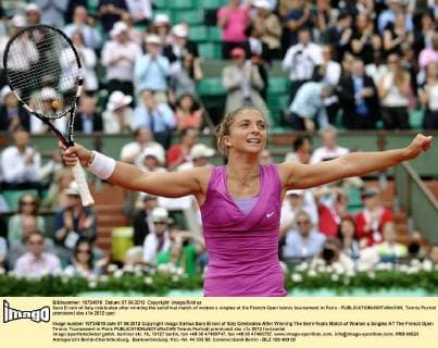 Sara Errani of Italy celebrates after winning the semifinal match of women s singles at the French Open tennis tournament in Paris - 