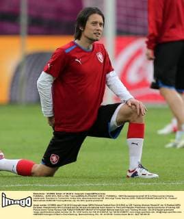 FUSSBALL - EURO 2012, RUS vs CZE, Training BRESLAU,POLEN,07.JUN.12 - FUSSBALL - UEFA Europameisterschaft 2012 in Polen und der Ukraine, Länderspiel, Russland vs Tschechien, Vorberichte, Abschlusstraining CZE. Bild zeigt Tomas Rosicky (CZE). 
