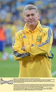 Ukraine s coach Oleg Blokhin attends a training session in Kiev, Ukraine on June 7, 2012, ahead of the Euro 2012 football championships opening. (Xinhua Li Jundong) UKRAINE-KIEV-EURO 2012-TRAINING 