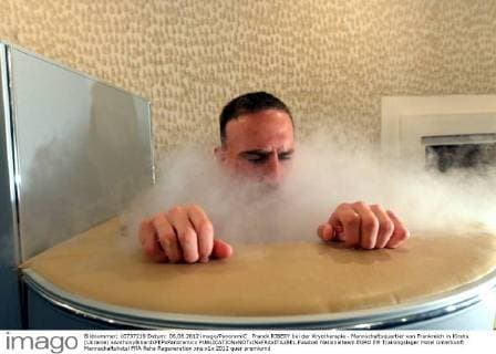 Franck RIBERY bei der Kryotherapie - Mannschaftsquartier von Frankreich in Kirsha (Ukraine) xAnthonyBibardxFEPxPanoramicx 
