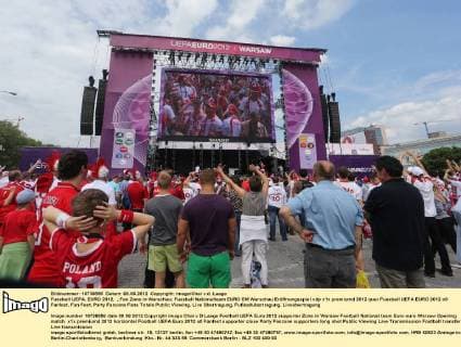 Fussball UEFA, EURO 2012, , Fan Zone in Warschau