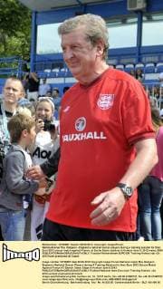 Nationaltrainer Roy Hodgson - England s national soccer players during a training session for their Euro 2012 soccer match against France, at Suche Stawy stadium in Krakow June 8, 2012 mawo_080612 