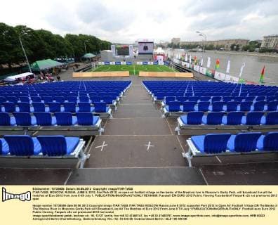 ITAR-TASS: MOSCOW, RUSSIA. JUNE 8, 2012. Fan Park-2012, an open-air football village on the banks of the Moskva river in Moscowâ€™s Gorky Park, will broadcast live all the matches of Euro 2012 from June 8 till July 1.  RE100838