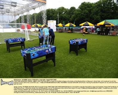 ITAR-TASS: MOSCOW, RUSSIA. JUNE 8, 2012. Fan Park-2012, an open-air football village on the banks of the Moskva River in Moscowâ€™s Gorky Park, will broadcast live all the matches of Euro 2012 from June 8 till July 1.  RE100843