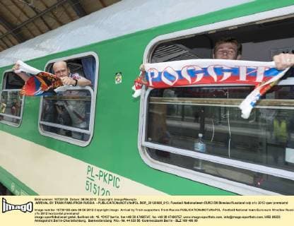 ARRIVAL BY TRAIN FANS FROM RUSSIA -  BOR_20120608_813