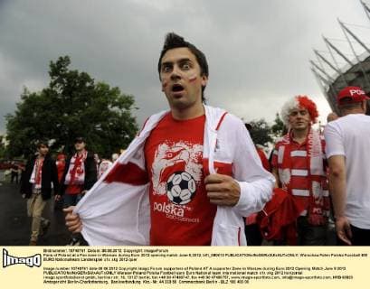 Fans of Poland at a Fan zone in Warsaw during Euro 2012 opening match June 8,2012. blfi_080612 