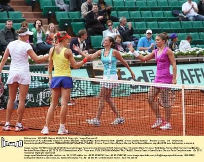 Sara Errani (ITA) et Roberta Vinci (ITA) contre Maria Kirilenko (RUS) Nadia Petrova (RUS) TENNIS : Finale Double Feminin - Roland Garros - J13 - 08 06 2012 GwendolineLeGoff Panoramic 