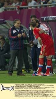 (L-R) coach Dick Advocaat of Russia,Roman Pavlyuchenko of Russia Russia v Czech Republic UEFA EURO 2012 2011 2012 xVIxMAURICExVANxSTEENxIVx 964134