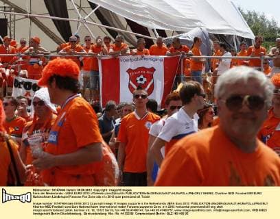 Fans der Niederlande - UEFA EURO 2012 xVIxHenkxJanxDijksxIVx 964583