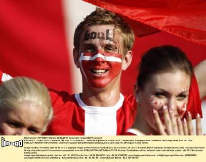 FUSSBALL - EURO 2012, CHARKIW, 09.JUN.12 - FUSSBALL - UEFA Europameisterschaft 2012, Länderspiel, Gruppenphase, Dänemark. Bild zeigt einen Fan von DEN. 