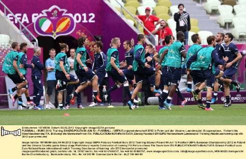 FUSSBALL - EURO 2012, Training DANZIG,POLEN,09.JUN.12 - FUSSBALL - UEFA Europameisterschaft 2012 in Polen und der Ukraine, Laenderspiel, Gruppenphase, Vorberichte, Abschlusstraining ITA. Bild zeigt die Mannschaft von ITA. 