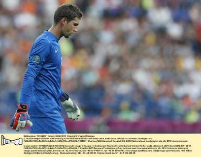 (L-R) Goalkeeper Maarten Stekelenburg of Holland Netherlands v Denmark UEFA EURO 2012 2011 2012 xVIxHenkxJanxDijksxIVx 964967