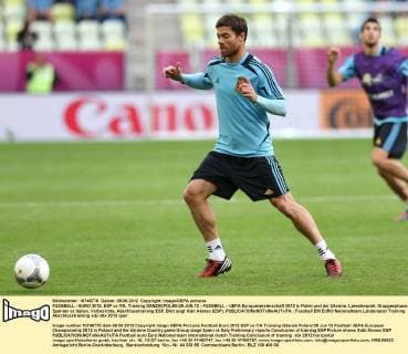 FUSSBALL - EURO 2012, ESP vs ITA, Training DANZIG,POLEN,09.JUN.12 - FUSSBALL - UEFA Europameisterschaft 2012 in Polen und der Ukraine, Laenderspiel, Gruppenphase, Spanien vs Italien, Vorberichte, Abschlusstraining ESP. Bild zeigt Xabi Alonso (ESP). 