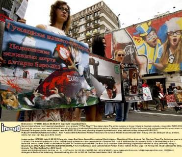 Second international march against slaughter of stray animals ???Fair Play??? has taken place.The action purpose is to pay tribute to the slain animals, a boycott to EURO 2012 (not only by reason of mass annihilation of animals, but also of inadmissible dictatorship policy in Ukraine, destruction of historical values and extinguishment of green zones in Ukraine).Participants in the march passed near the EURO 2012 fan zone, chanting slogans in protection of stray pets and calling to boycott EURO 2012. 