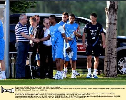 Patrice EVRA - Bernard DESUMER - UEFA EURO 2012 - Training Frankreich - Donezk - 09.06.2012 - AnthonyBibard 