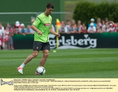 10.06.2012, Opalenica - UEFA EURO 2012 - Training Portugal - CRISTIANO RONALDO -  20120610PF_JK020