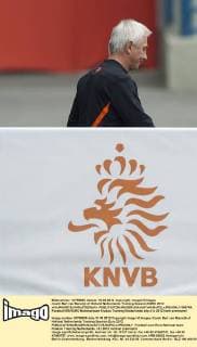 coach Bert van Marwijk of Holland Netherlands Training Session EURO 2012 xVIxMAURICExVANxSTEENxIVx 966749