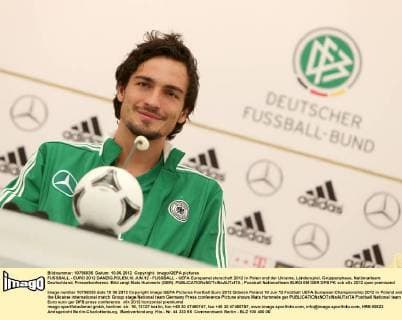 FUSSBALL - EURO 2012 DANZIG,POLEN,10.JUN.12 - FUSSBALL - UEFA Europameisterschaft 2012 in Polen und der Ukraine, Länderspiel, Gruppenphase, Nationalteam Deutschland, Pressekonferenz. Bild zeigt Mats Hummels (GER). 