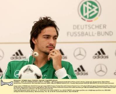 FUSSBALL - EURO 2012 DANZIG,POLEN,10.JUN.12 - FUSSBALL - UEFA Europameisterschaft 2012 in Polen und der Ukraine, Länderspiel, Gruppenphase, Nationalteam Deutschland, Pressekonferenz. Bild zeigt Mats Hummels (GER). 