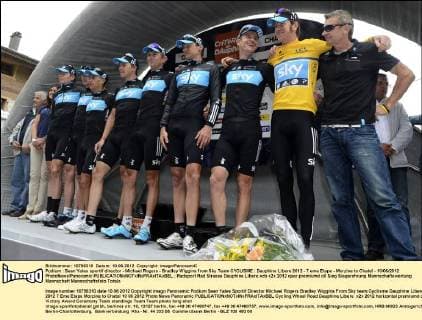 Podium : Sean Yates sportif director - Michael Rogers - Bradley Wiggins from Sky Team CYCLISME : Dauphine Libere 2012 - 7 eme Etape - Morzine to Chatel - 10 06 2012 PhotoNews Panoramic 