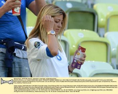 Roberta, Ehefrau von Claudio MARCHISIO (Italia) 10 06 2012 GDANSK ARENA Euro 2012 allexsabba