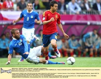 Danzig - Euro 2012 - Italien - Spanien 1:1 - ANTONIO CASSANO (L), CESC FABREGAS (R) -  20120610CSLG0104