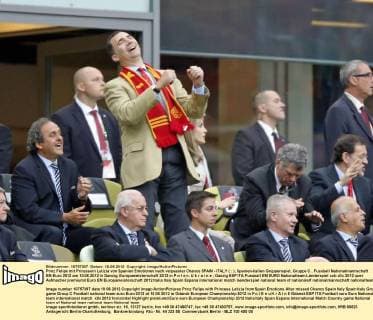 Prinz Felipe mit Prinzessin Letizia von Spanien Emotionen nach verpasster Chance SPAIN - ITALY ( : ), Spanien-Italien Gruppenspiel, Gruppe C , Fussball Nationalmannschaft EM Euro 2012 am 10.06.2012 in Danzig, Europameisterschaft 2012 in P o l e n, U k r a i n e