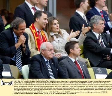 Prinz Felipe mit Prinzessin Letizia von Spanien Emotionen nach verpasster Chance SPAIN - ITALY ( : ), Spanien-Italien Gruppenspiel, Gruppe C , Fussball Nationalmannschaft EM Euro 2012 am 10.06.2012 in Danzig, Europameisterschaft 2012 in P o l e n, U k r a i n e