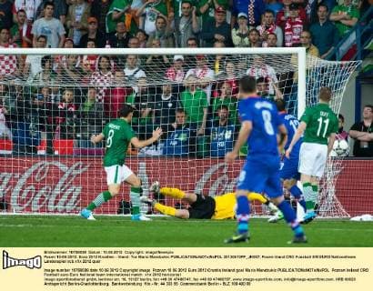 Posen 10-06-2012. Euro 2012 Kroatien - Irland: Tor Mario Mandzukic  20120610PF_JK057