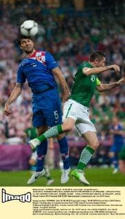 10.06.2012. POZNAN EURO 2012 (GAME MATCH THE REPUBLIC OF IRELAND - CROATIA POOL C). NZ VEDRAN CORLUKA, ROBBIE KEANE -  20120610PF_JK064