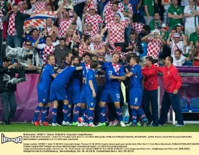 Posen 10.06.2012: Kroatien - Irland Tor Torjubel nach dem 3:1 von Mario Mandzukic  20120610PF_JK102