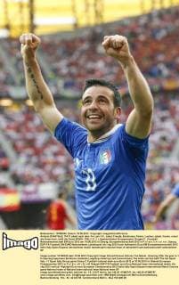 Antonio DI NATALE, ITA11 jubelt nach dem Tor zum 1-0 , Jubel, Freude, Emotionen, Feiern, Lachen, jubelt, freuen, reisst die Arme hoch, ballt die Faust SPAIN - ITALY (1 :1 ), Spanien-Italien Gruppenspiel, Gruppe C , Fussball Nationalmannschaft EM Euro 2012 am 10.06.2012 in Danzig, Europameisterschaft 2012 in P o l e n, U k r a i n e