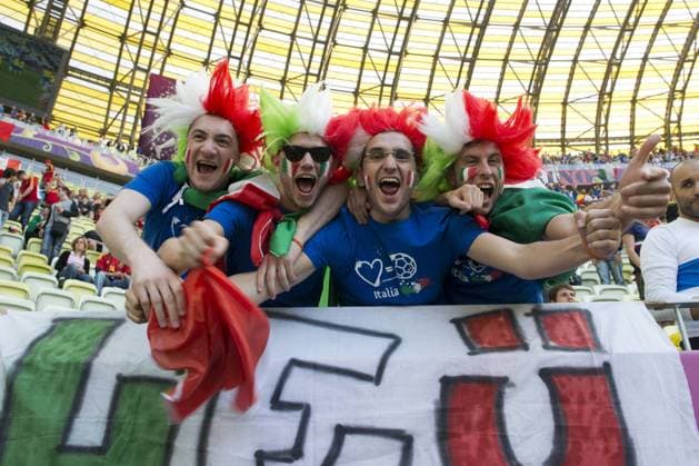 Italy fans (ITA), JUNE 10, 2012 - Football Soccer : UEFA EURO 2012 Group C match between Spain 1-1 Italy at Arena Gdansk in Gdansk, Poland.  ( ptmb029801)