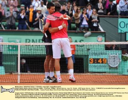 Rafael Nadal (ESP) et Novak Djokovic (SRB) - Finalistes TENNIS : Roland Garros - Jour 16 - Finale - ATP Tennis Herren - Paris - 11 06 2012 Couvercelle Tennismag Panoramic 