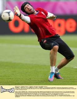 FUSSBALL - EURO 2012, Training BRESLAU,11.JUN.12 - FUSSBALL - Europameisterschaft 2012, Länderspiel, Gruppenphase, Tschechien, Vorberichte, Abschlusstraining CZE. Bild zeigt Petr Cech (CZE). 