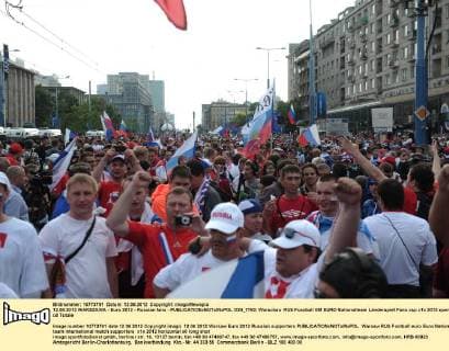 12.06.2012 WARSZAWA - Euro 2012 - Russian fans -  D30_7762