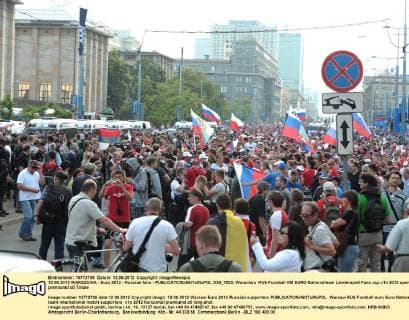 12.06.2012 WARSZAWA - Euro 2012 - Russian fans -  D30_7803