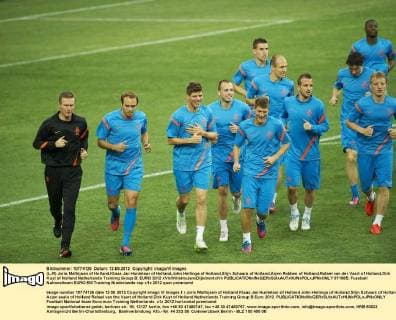 (L-R) Joris Mathijsen of Holland,Klaas Jan Huntelaar of Holland,John Heitinga of Holland,Stijn Schaars of Holland,Arjen Robben of Holland,Rafael van der Vaart of Holland,Dirk Kuyt of Holland Netherlands Training Group B: EURO 2012 xVIxWillemxJanxDijkdrentxIVx 971985