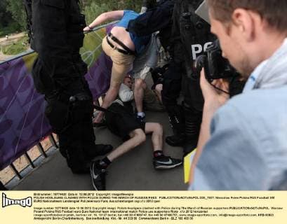POLISH HOOLIGANS CLASHED WITH POLICE DURING THE MARCH OF RUSSIAN FANS  D30_7937