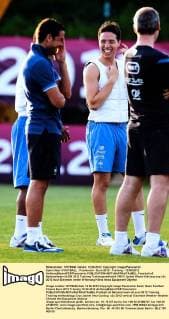 Samir Nasri FOOTBALL : Frankreich - Euro 2012 - Training - 12 06 2012 AnthonyBibard FEP Panoramic 
