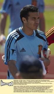 EURO 2012 - POLAND - Gniewino - 13 JUNE 2012 - Spain National Team official MD-1 training. Spanish players Pedro - Pedrito - Rodriguez at the end of the training session. 