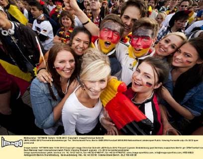 UEFA EURO 2012 Fanmeile Brandenburger Tor. Deutschland Fans