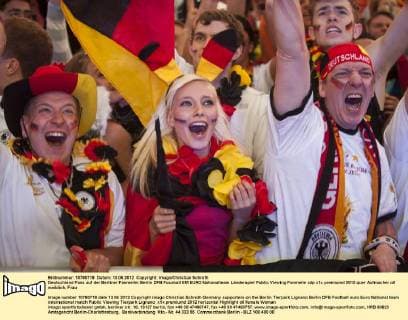 Deutschland Fans auf der Berliner Fanmeile