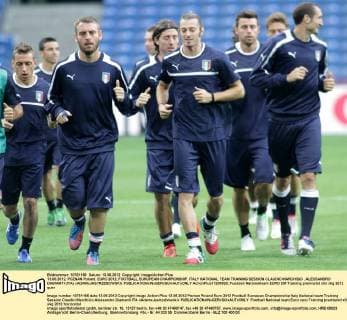 13.06.2012, POZNAN Poland. EURO 2012, FOOTBALL EUROPEAN CHAMPIONSHIP, ITALY NATIONAL TEAM TRAINING SESSION CLAUDIO MARCHISIO , ALESSANDRO DIAMANTI (ITA) xADAMxJASTRZEBOWSKIx  ActionPlus11289928