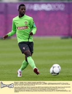 FUSSBALL - EURO 2012, Training POR OPALENCIA,POLEN,14.JUN.12 - FUSSBALL - UEFA Europameisterschaft 2012 in Polen und der Ukraine, Training Nationalmannschaft Portugal. Bild zeigt Silvestre Varela (POR). 