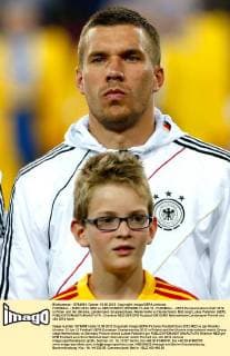 FUSSBALL - EURO 2012, NED vs GER KHARKIV,UKRAINE,13.JUN.12 - FUSSBALL - UEFA Europameisterschaft 2012 in Polen und der Ukraine, Länderspiel, Gruppenphase, Niederlande vs Deutschland. Bild zeigt Lukas Podolski (GER). 