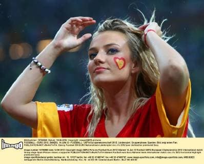 FUSSBALL - EURO 2012, DANZIG, 14.JUN.12 - FUSSBALL - UEFA Europameisterschaft 2012, Länderspiel, Gruppenphase, Spanien. Bild zeigt einen Fan. 